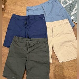 BUNDLE! Men’s lululemon ABC shorts size 32